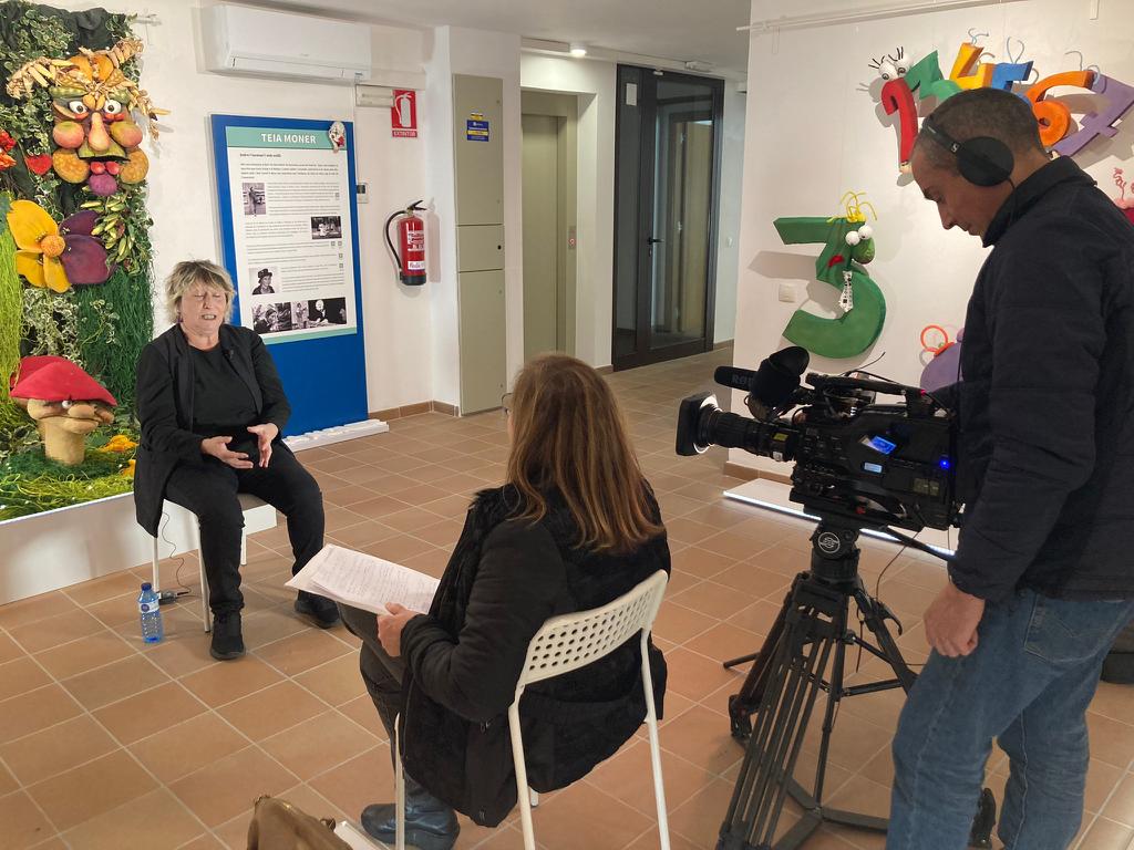 entrevista teia moner al museu de titelles